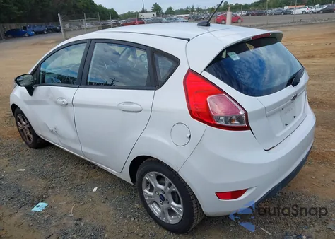 2015 Ford Fiesta Se из США, поврежденный, VIN 3FADP4EJ0FM199892